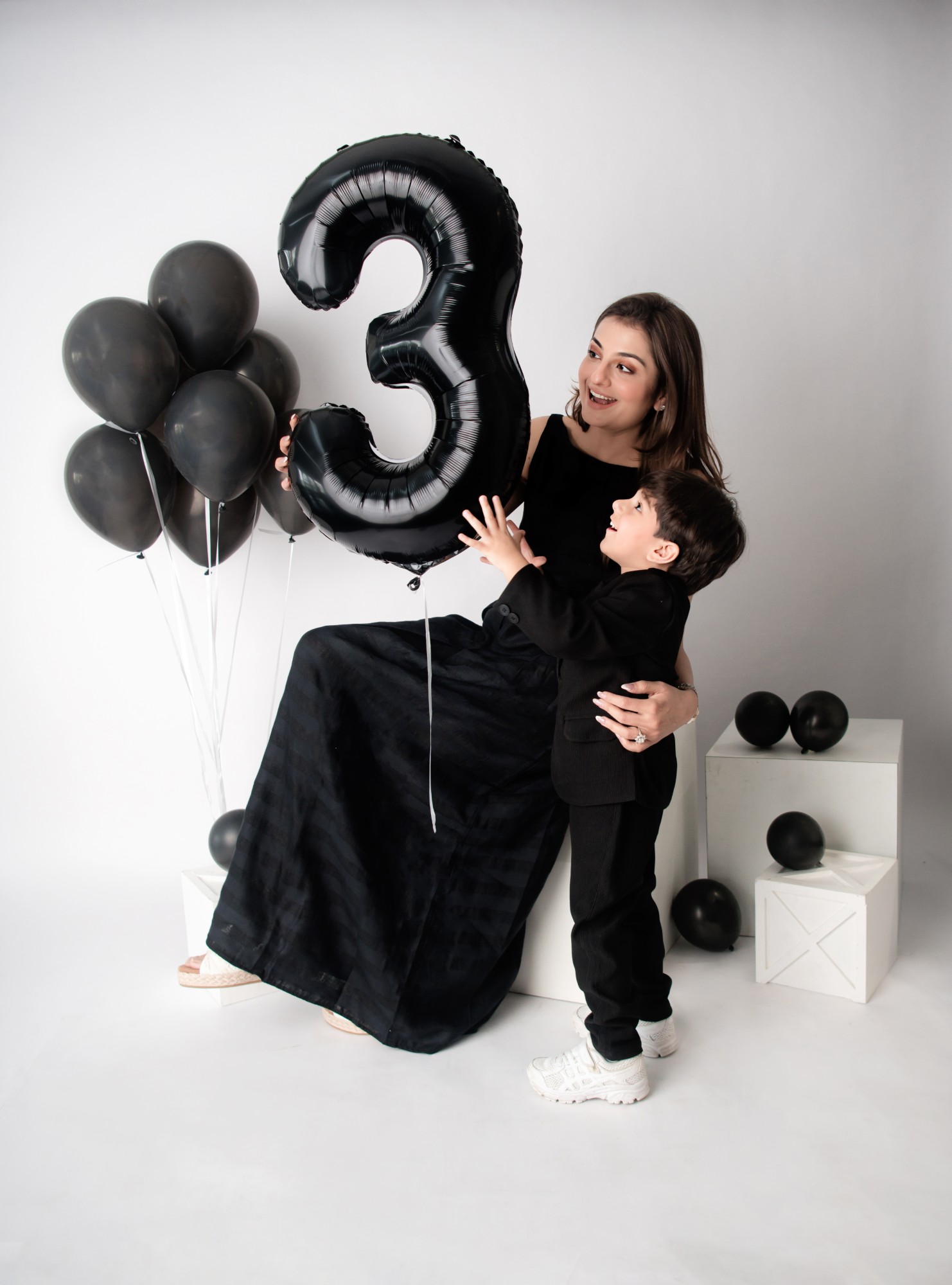 22 (9)